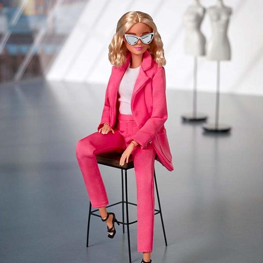 Barbie @BarbieStyle Doll 1 Free shipping