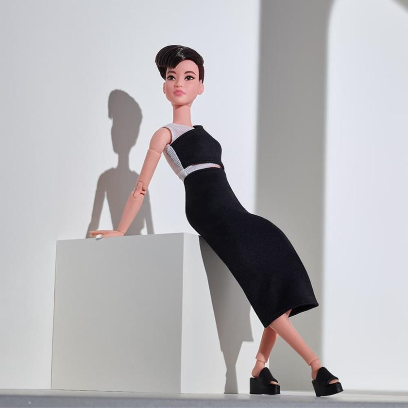 Barbie Looks Doll (Petite, Brunette Pixie Cut) New Arrival