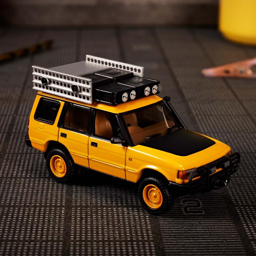 Hot Wheels Elite 64 Mod Shop '94 Land Rover Discovery Best Seller