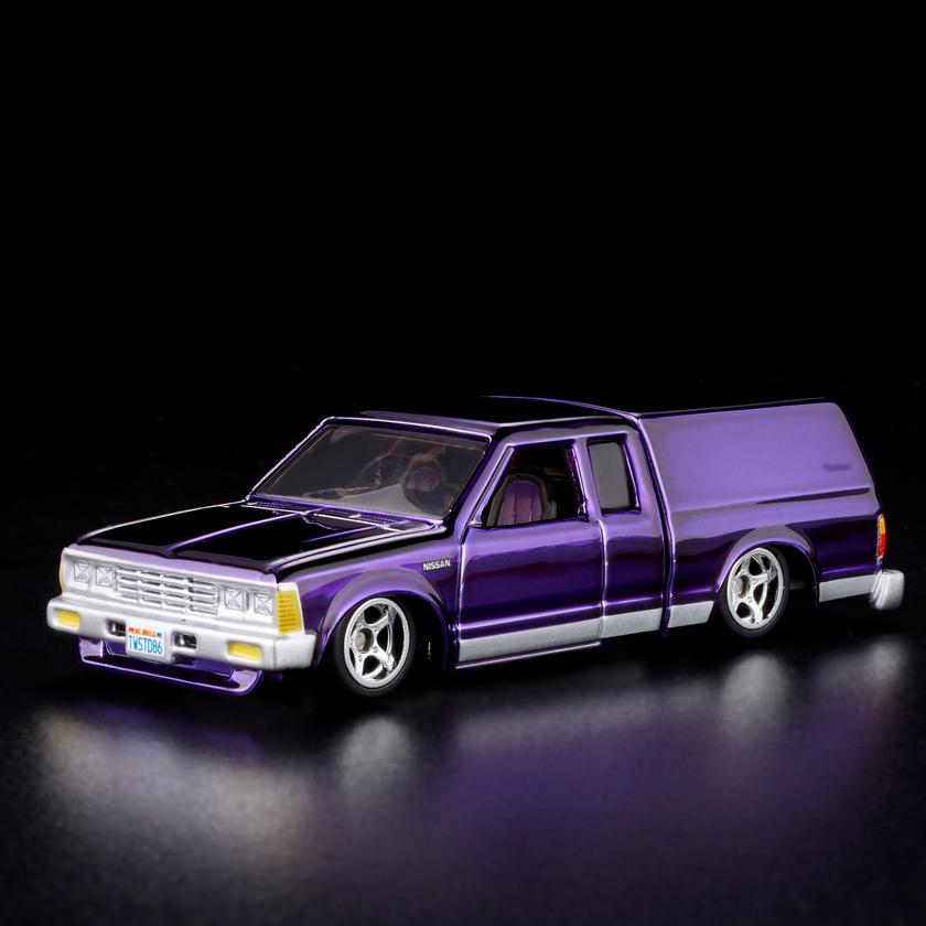 Hot Wheels RLC 1986 Nissan 720 King Cab Best Seller