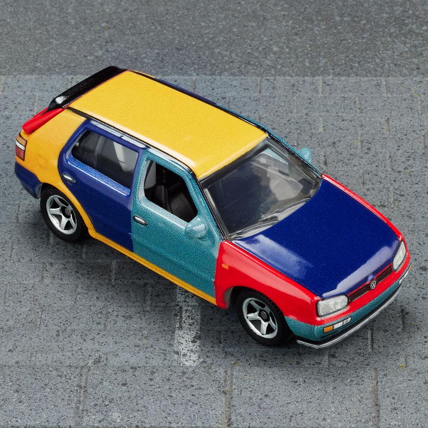 Matchbox 1995 Volkswagen Golf Harlequin Free shipping