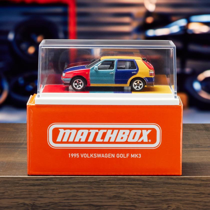 Matchbox 1995 Volkswagen Golf Harlequin Free shipping