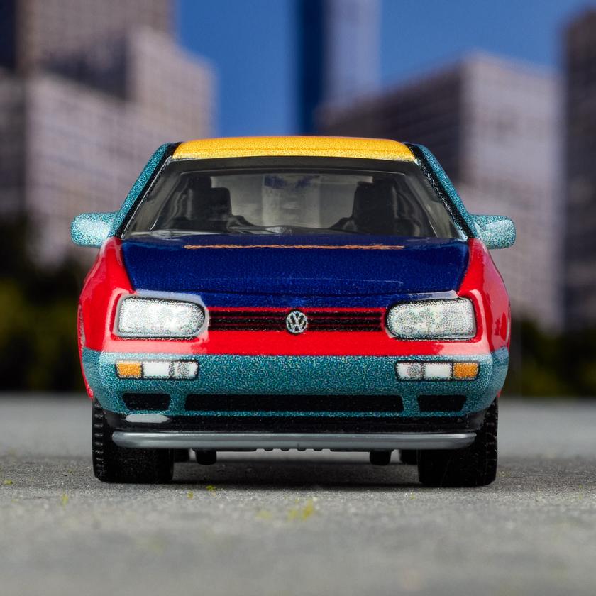 Matchbox 1995 Volkswagen Golf Harlequin Free shipping