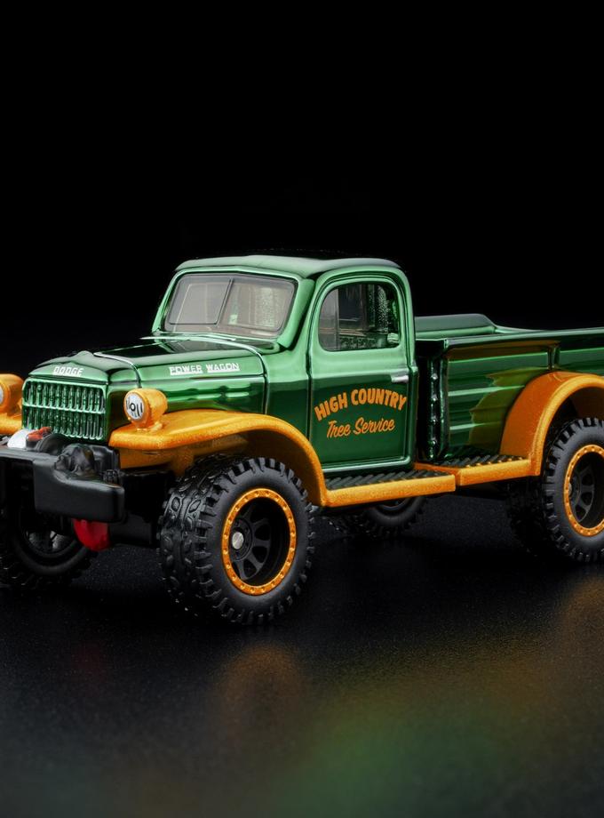 RLC Exclusive Holiday 1952 Dodge Power-Wagon Free shipping