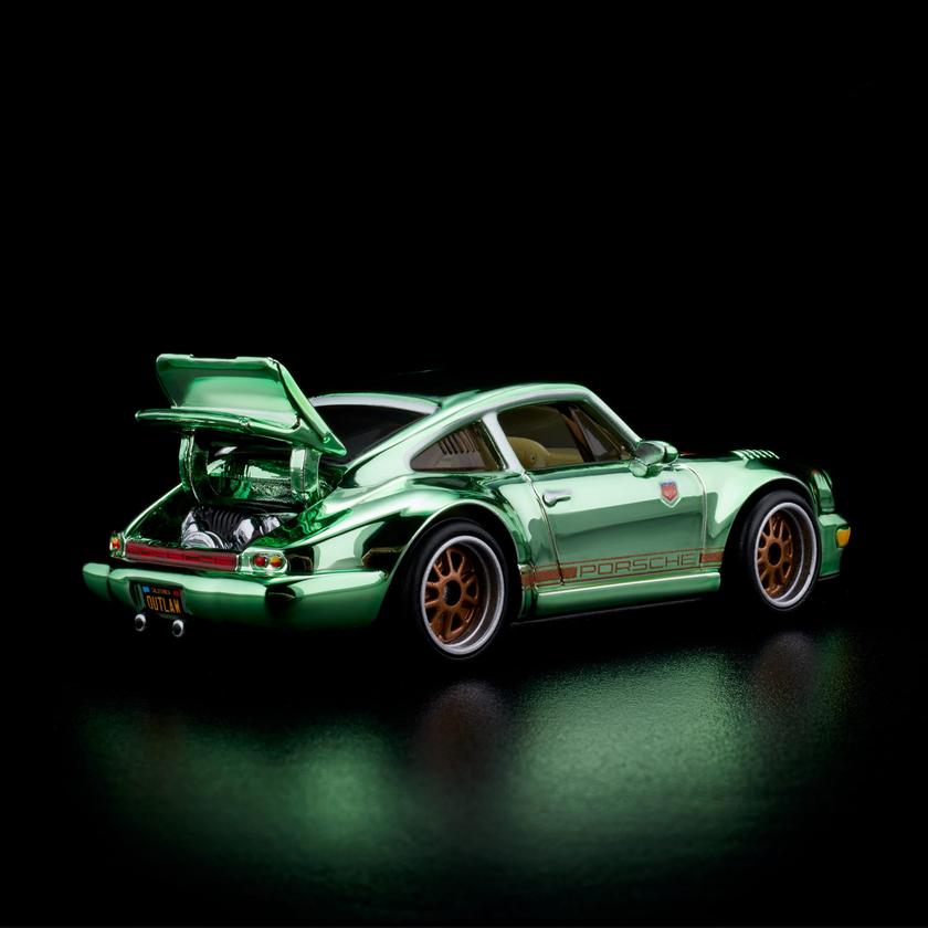 RLC Exclusive Magnus Walker “Urban Outlaw” Porsche 964 On Sale