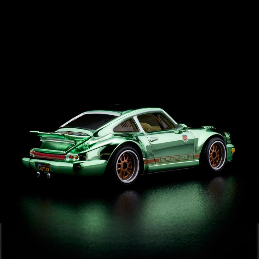 RLC Exclusive Magnus Walker “Urban Outlaw” Porsche 964 On Sale