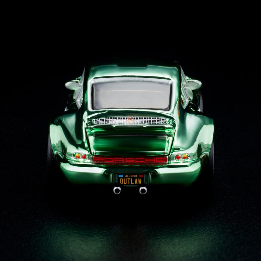 RLC Exclusive Magnus Walker “Urban Outlaw” Porsche 964 On Sale