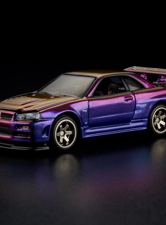 RLC Exclusive Nissan Skyline GT-R BNR34 For Sale